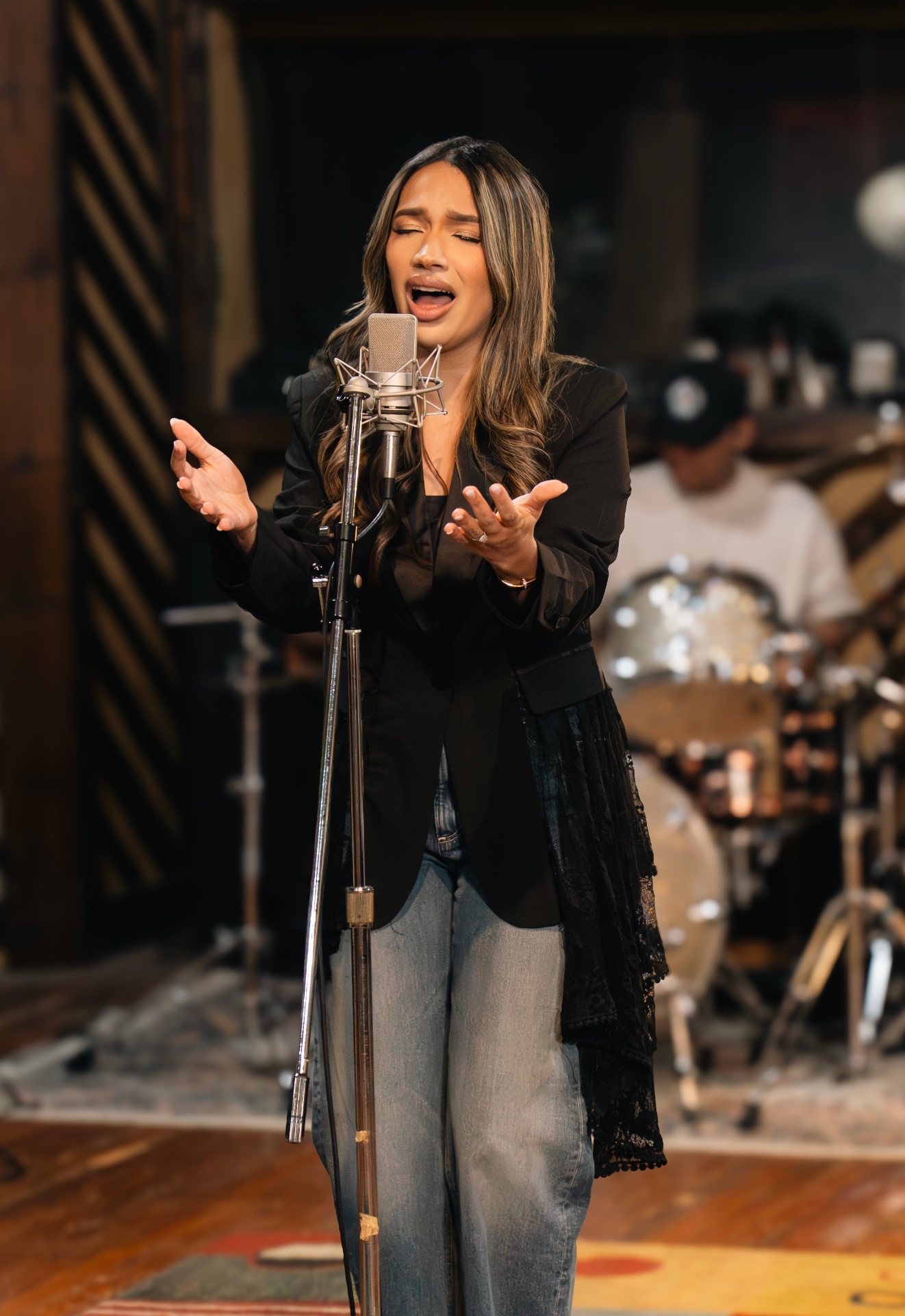 Kalila Luna — Singer / Songwriter